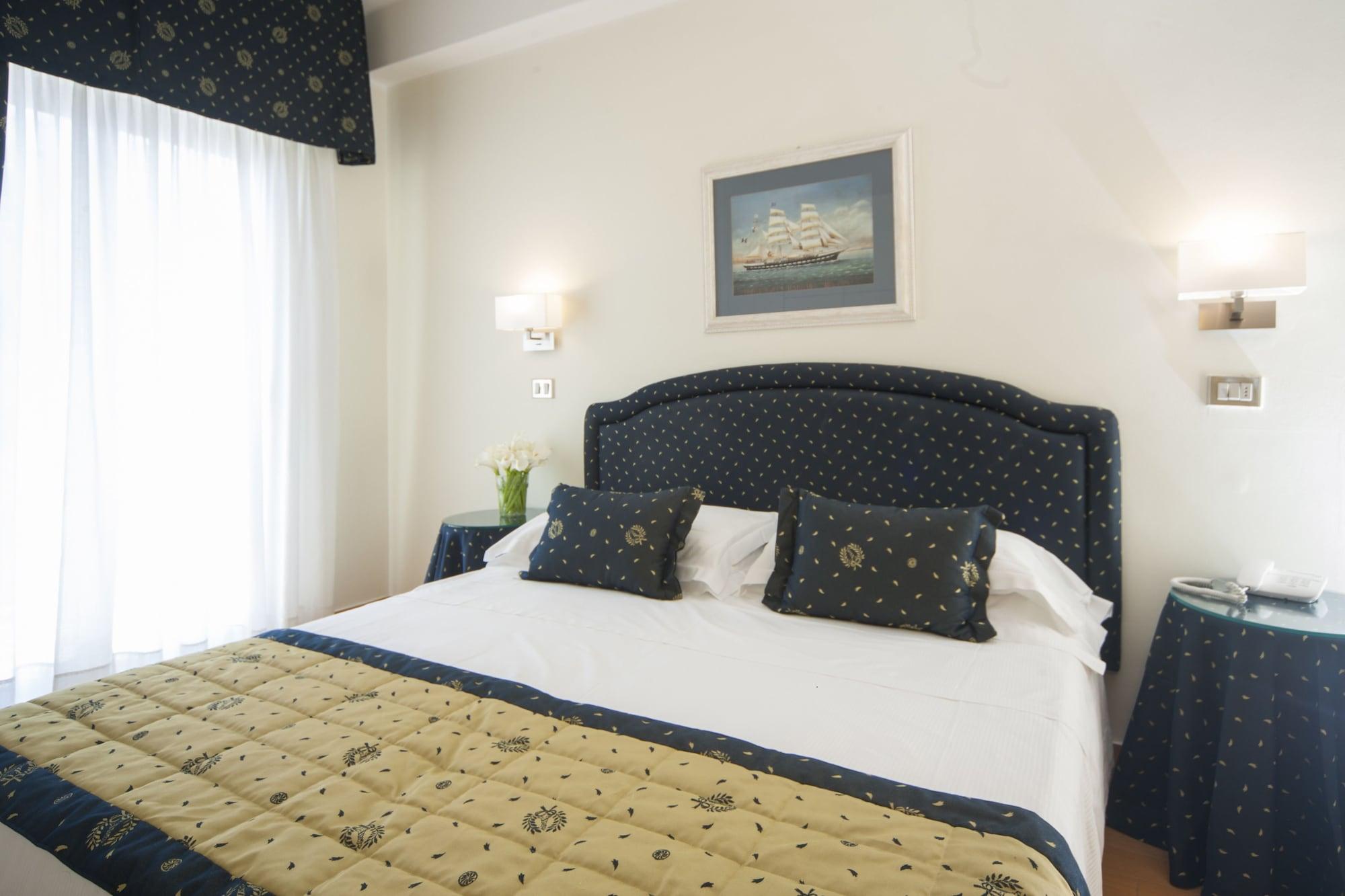 Hotel Mon Cheri Риччоне Екстер'єр фото